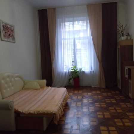 Apartment On Franka Ивано-Франкивск Екстериор снимка